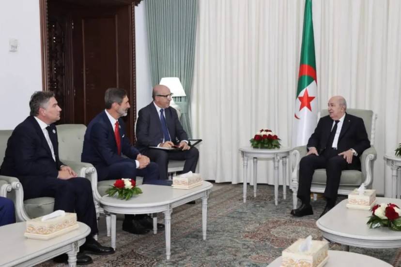 El presidente de la República, Abdelmadjid Tebboune, recibió el domingo al alto asesor del presidente estadounidense para África, los asuntos árabes y Oriente Medio, Massad Boulos.